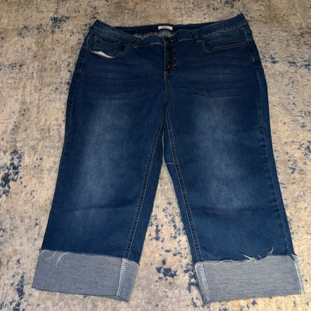 BLEU button fly cropped stretch jeans Sz 20‎ W Medium Wash